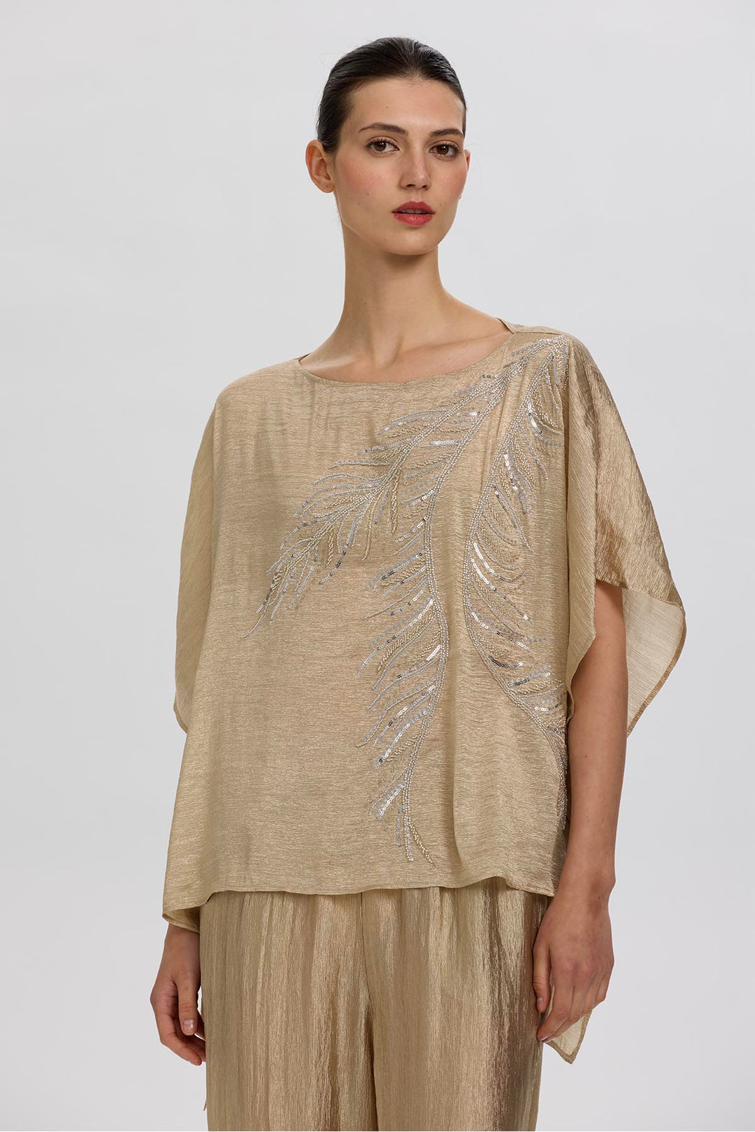 Anaya Short Sleeve Handmade Beading Set