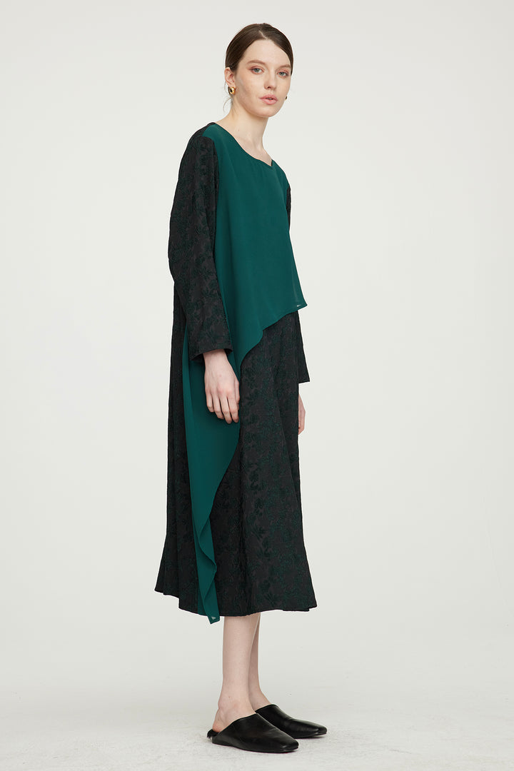 Vestido casual com emenda de malha de renda