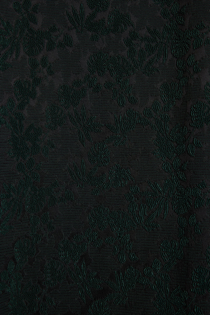 Vestido casual com emenda de malha de renda