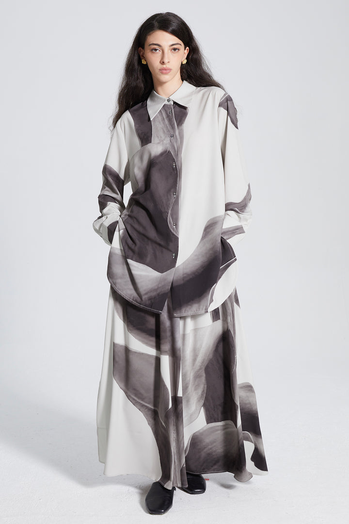 Conjunto de saia com estampa de tinta média