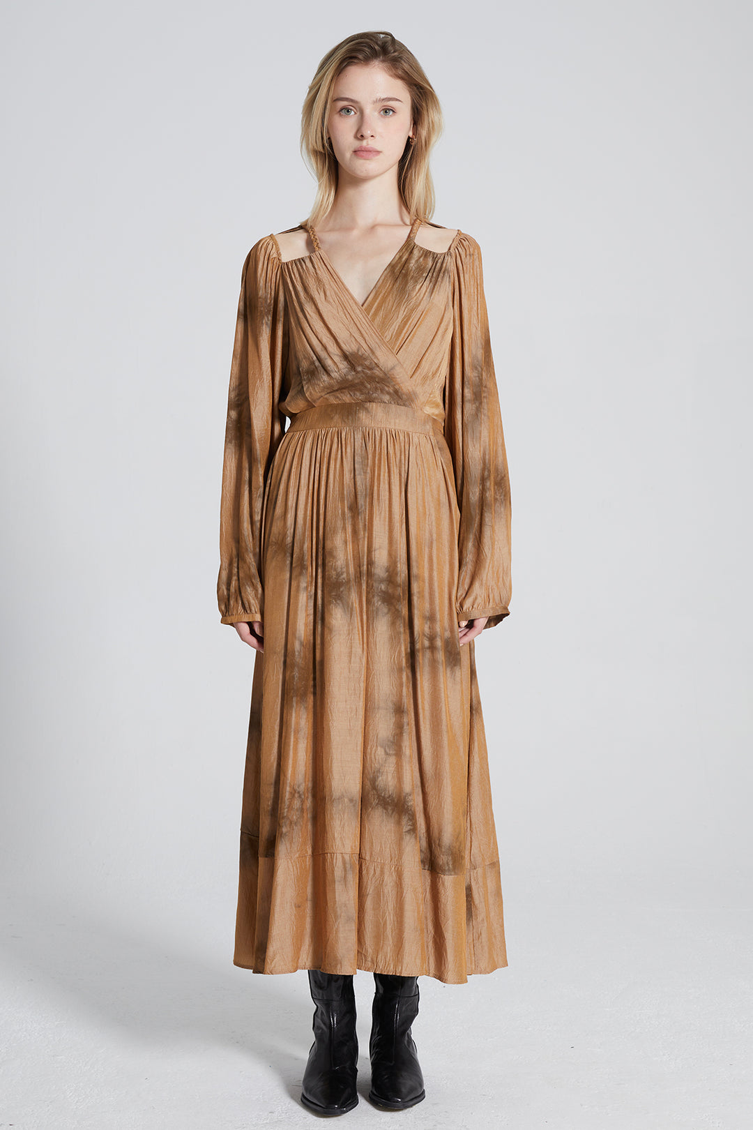 Ellora Vintage V-Neck Maxi Dress