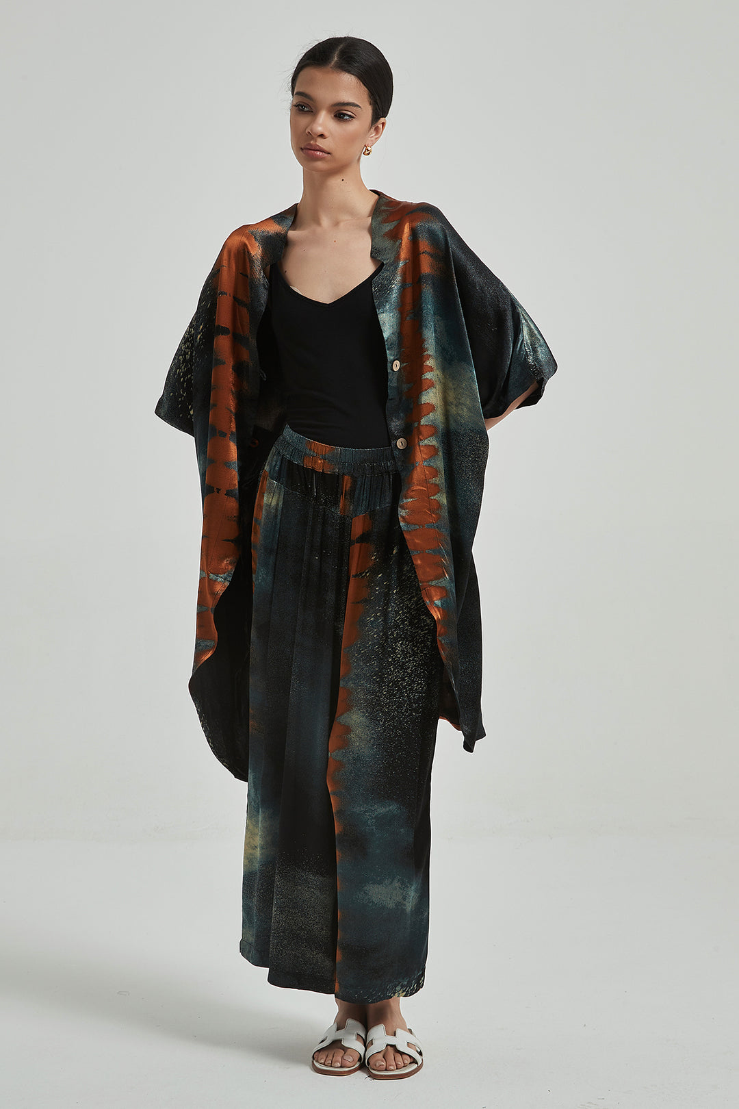 Bedrucktes, gemütliches Sommer-Zweiteiler-Set aus Seide mit weitem Bein