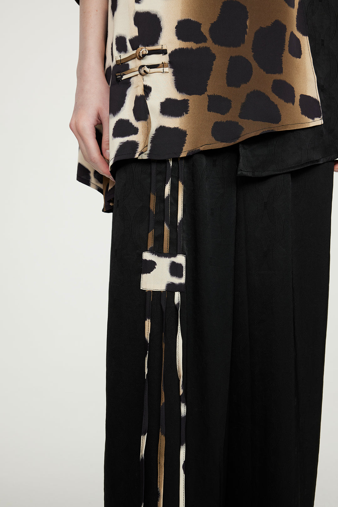 Conjunto Cissi Leopard Seda Dois