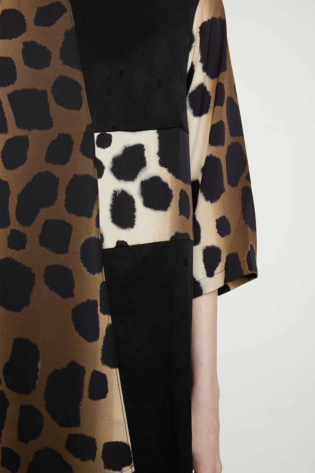 Conjunto Cissi Leopard Seda Dois