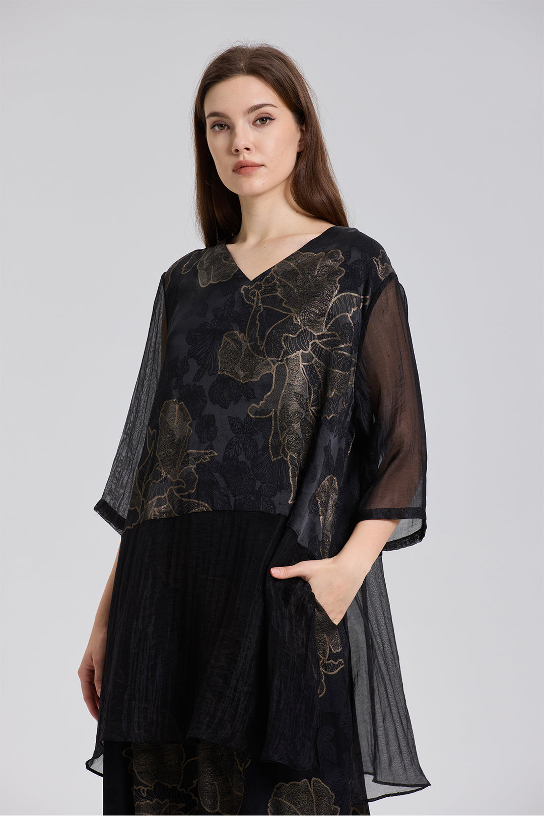 Byron V-Neck Mesh Splice Silk Two Set