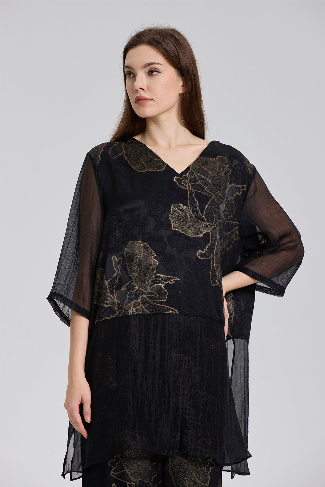 Byron V-Neck Mesh Splice Silk Two Set