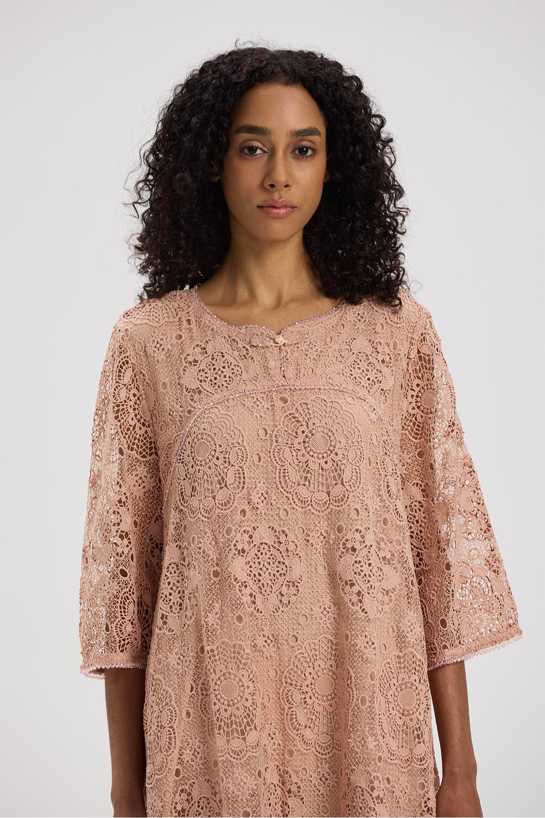 Christa Lace maxi Dress