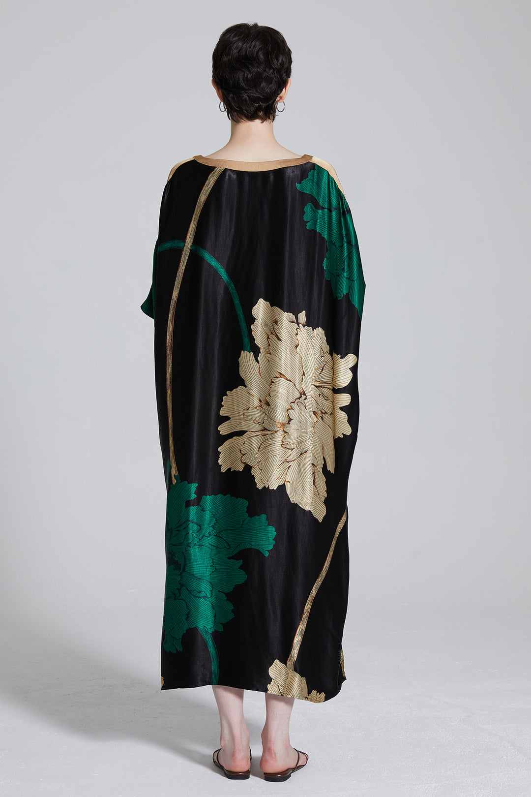 Avery Plus Size Elegant Flower Maxi Dress