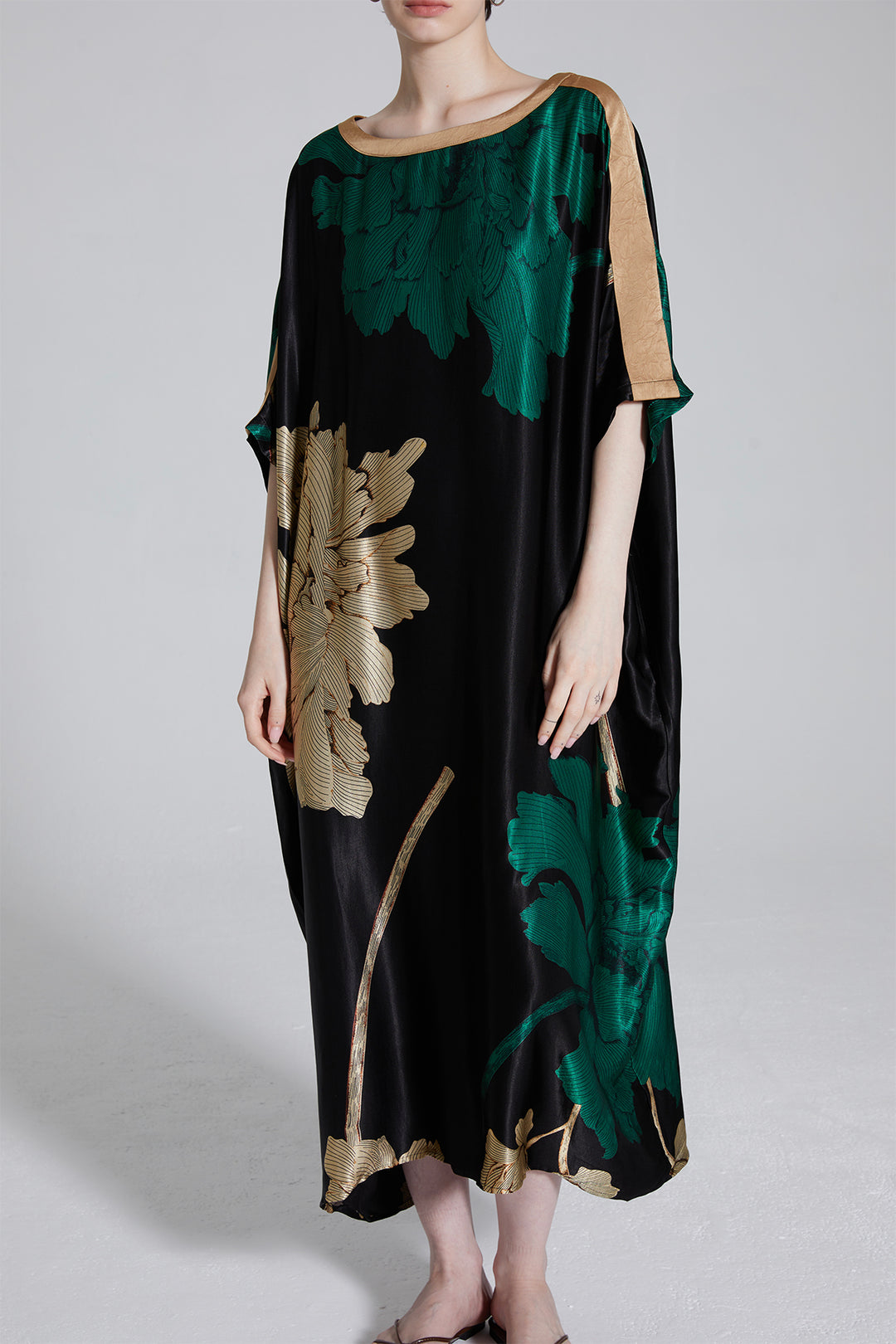 Avery Plus Size Elegant Flower Maxi Dress