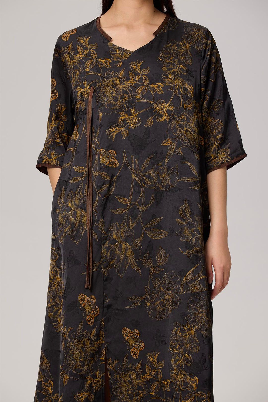 Sakura V-Neck Print Dress