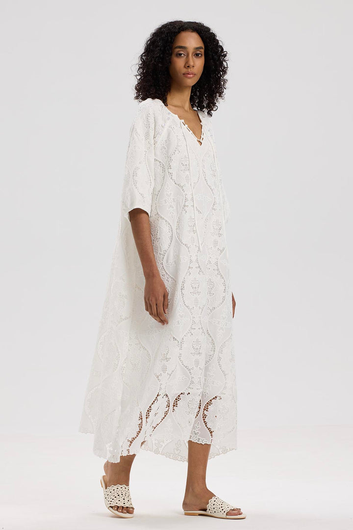 Eole Short Sleeve Lace Dress