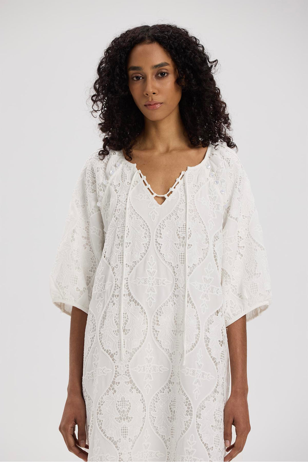 Eole Short Sleeve Lace Dress