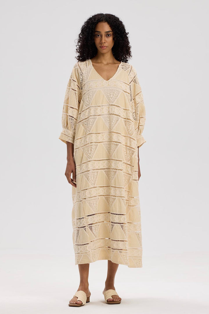 Paloma V-Neck Embroidery Casual Maxi Dress