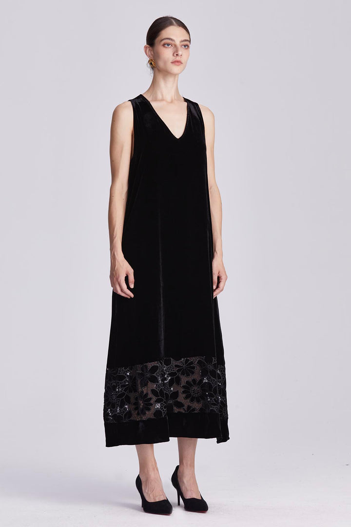 Esmé V-Neck Sleeveless Velvet Dress