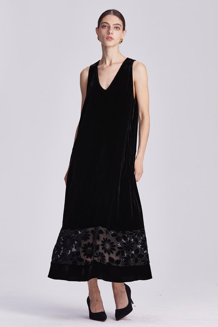 Esmé V-Neck Sleeveless Velvet Dress