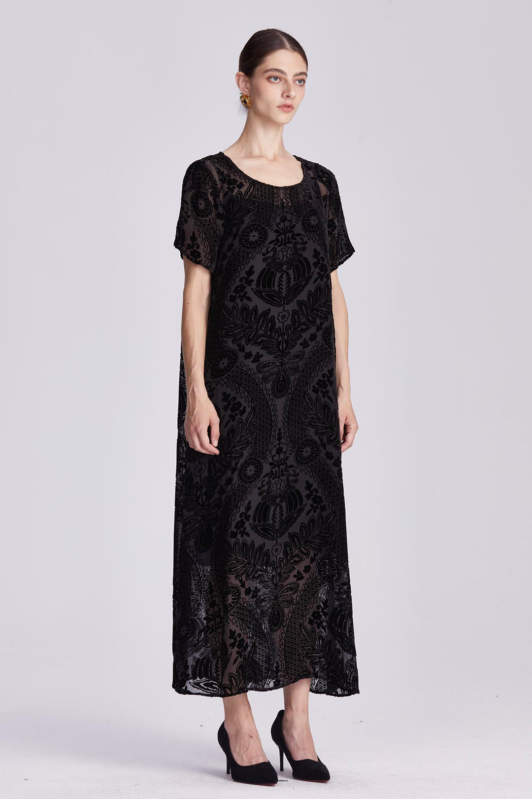 Leocadia Velvet Dress with Floral Motifs