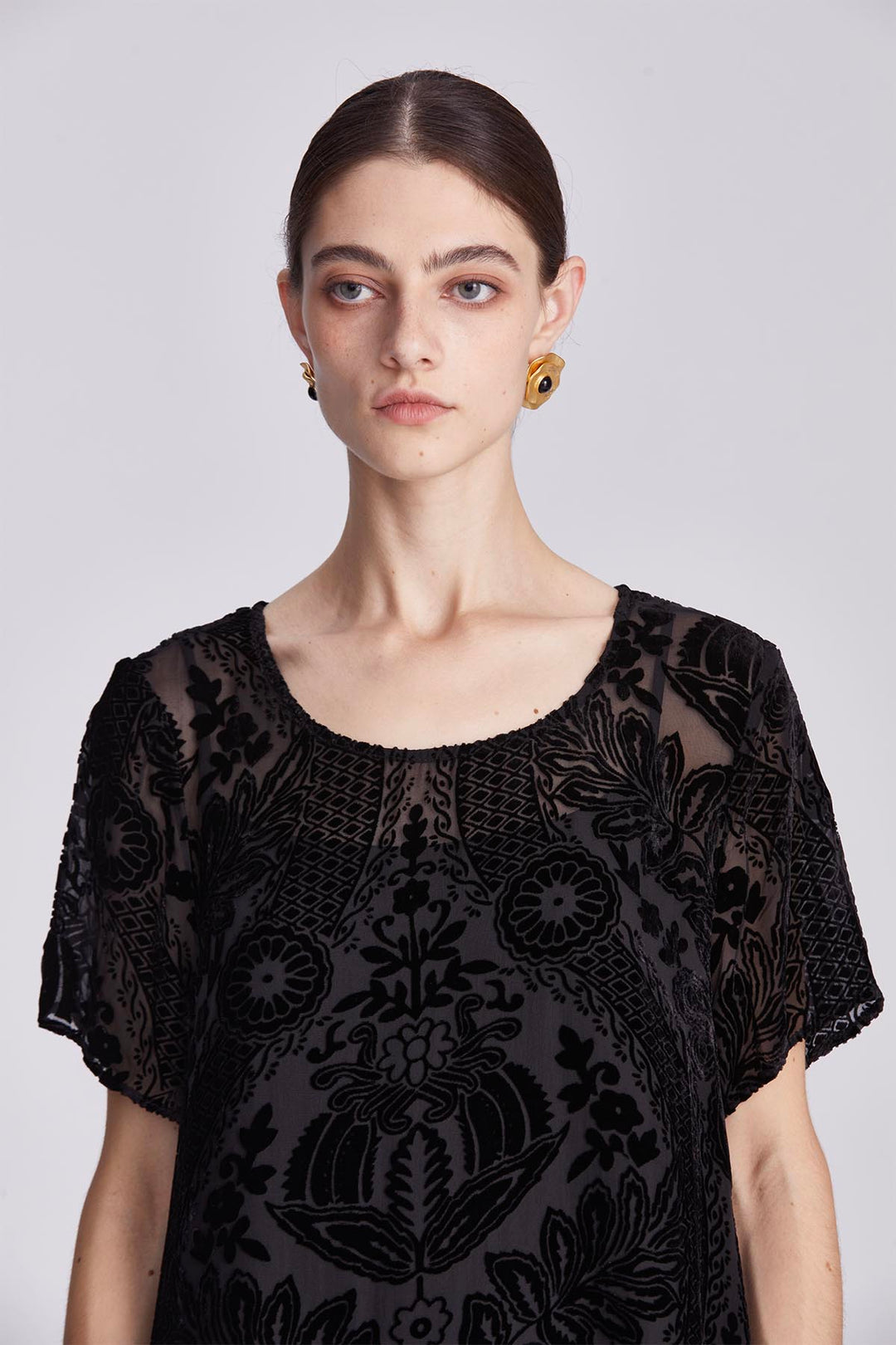 Leocadia Velvet Dress with Floral Motifs