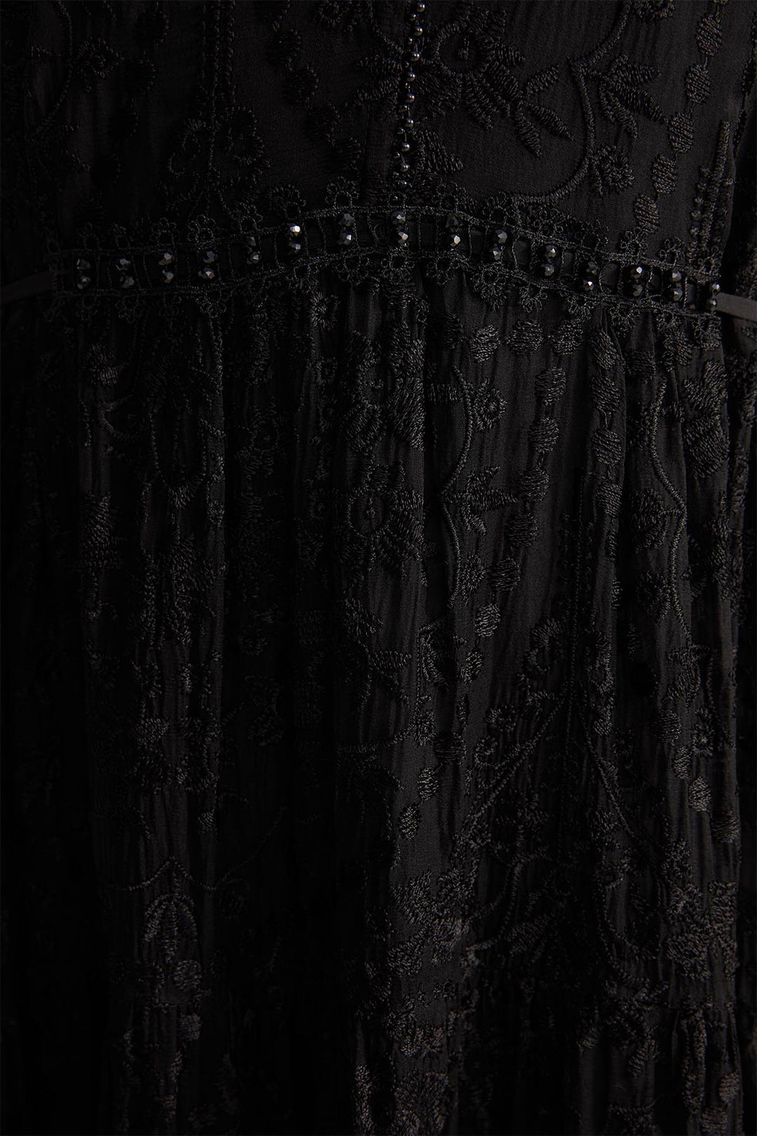 Riya Lace Dress in Black