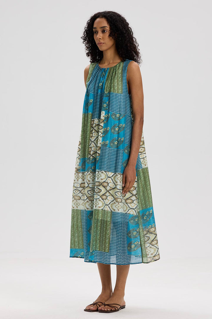 Heiress Sleeveless Print Dress