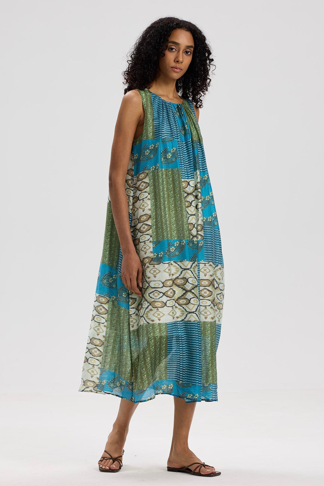 Heiress Sleeveless Print Dress