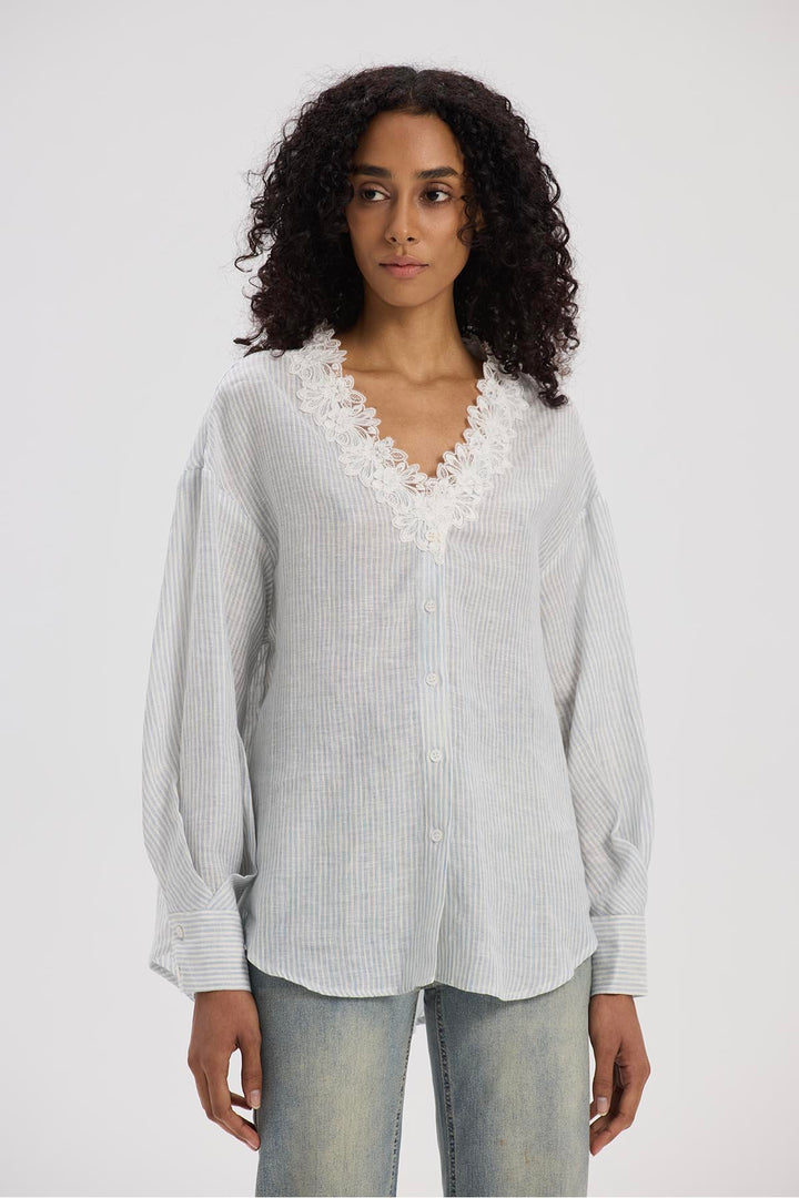 Lilwen V-Neck Lace Linen Top