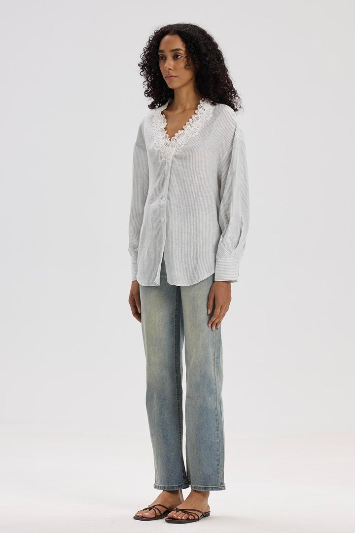 Lilwen V-Neck Lace Linen Top