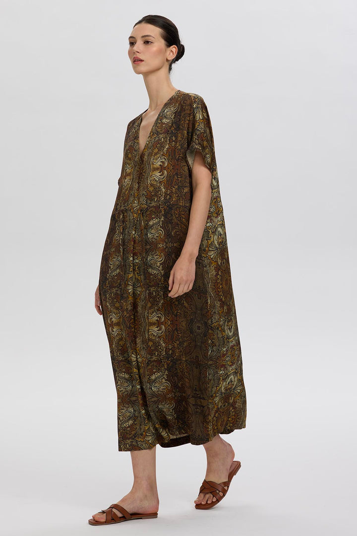 Maddie V Neck Retro Print Dress