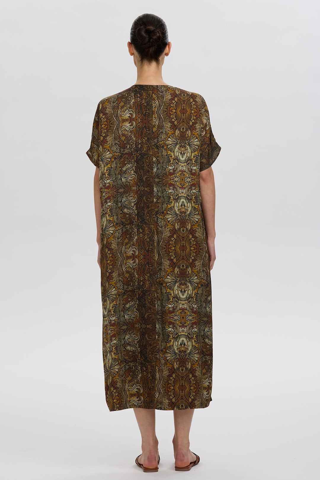 Maddie V Neck Retro Print Dress