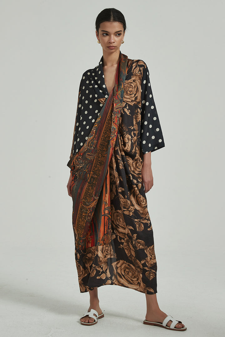 Gemütliches, elegantes Retro-Kleid mit Polka Dot-Blumendruck