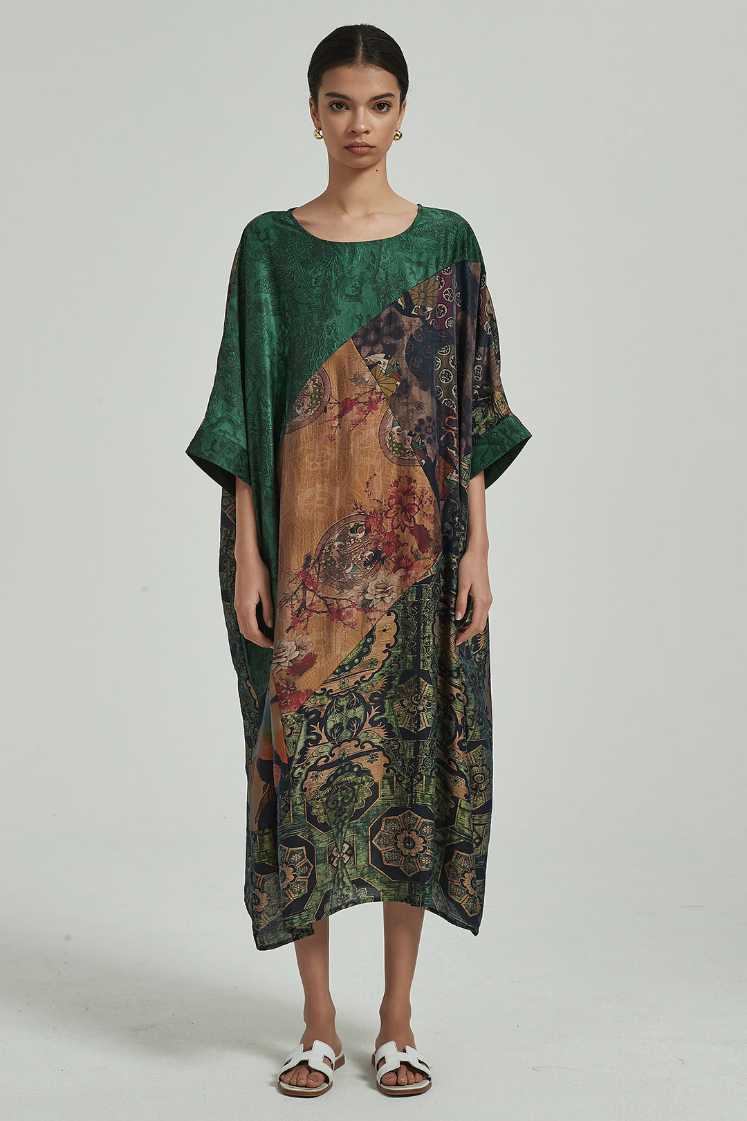 Vestido de seda casual com estampa retrô manga morcego