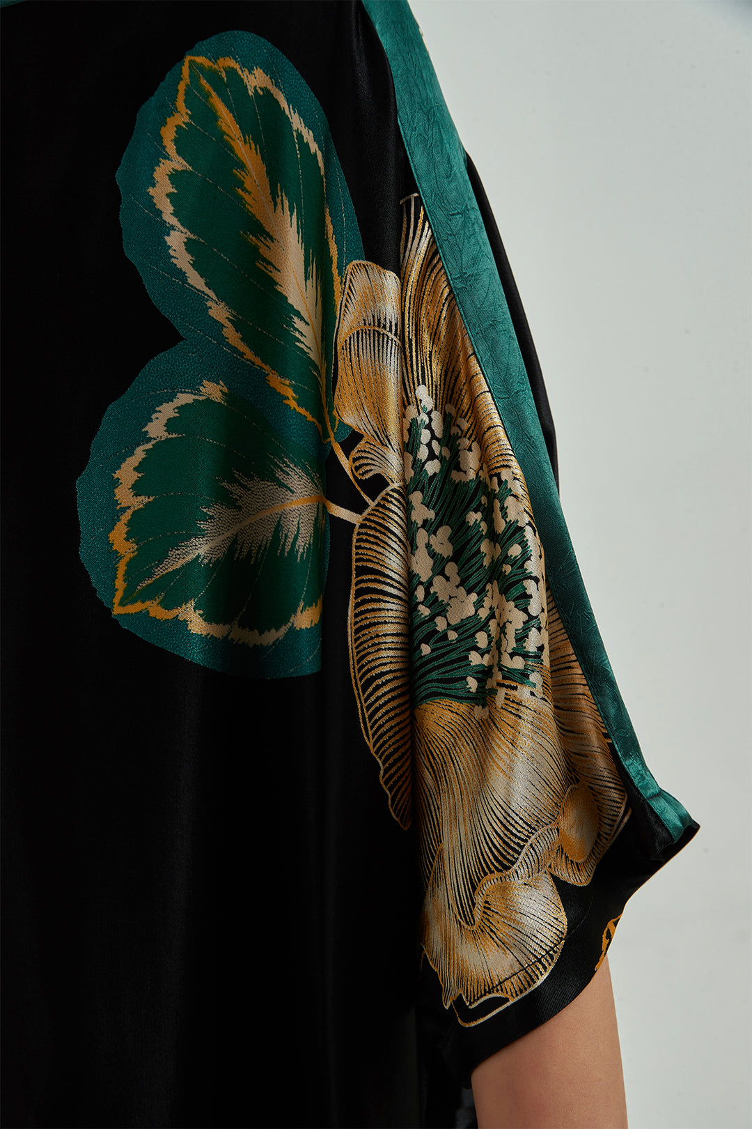 Robe longue confortable en soie à imprimé floral