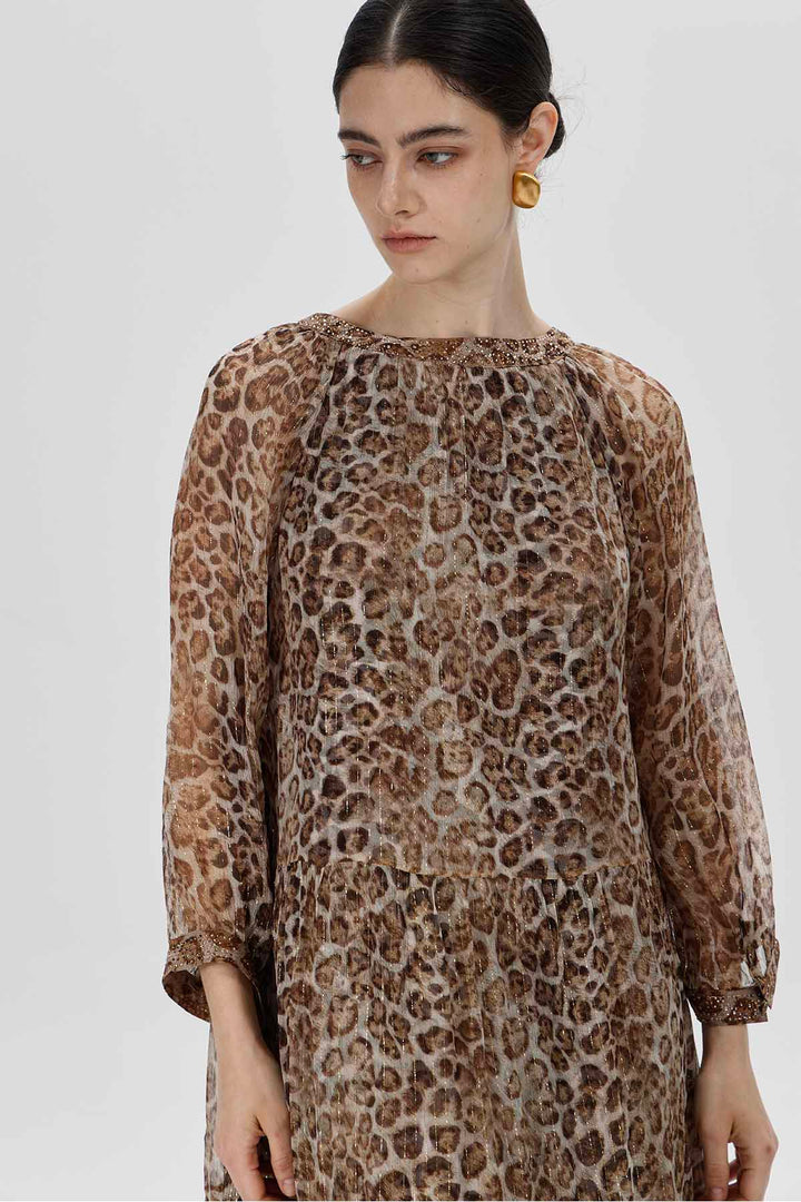 Vestido largo de seda con estampado de leopardo Carys