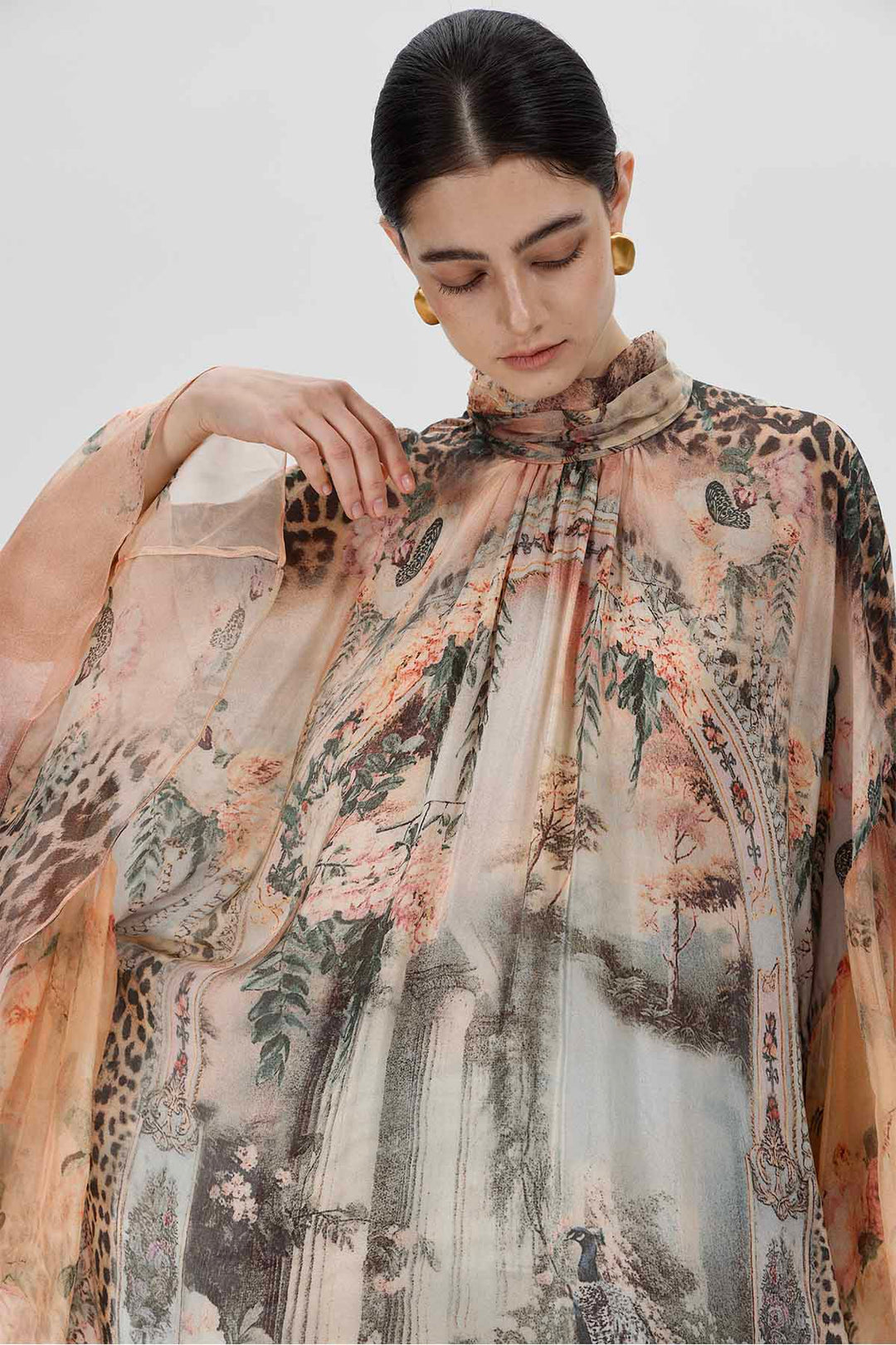 Vestido tipo capa con estampado de seda Sonia