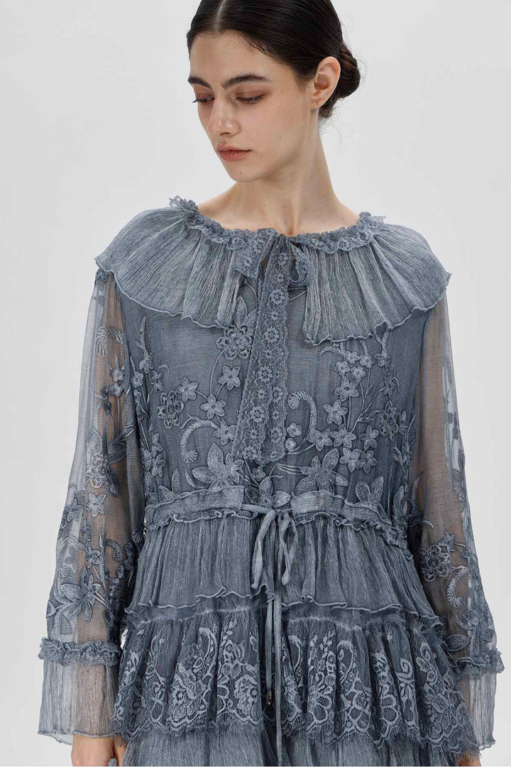 Celestine Spitzenkleid Nebelblau