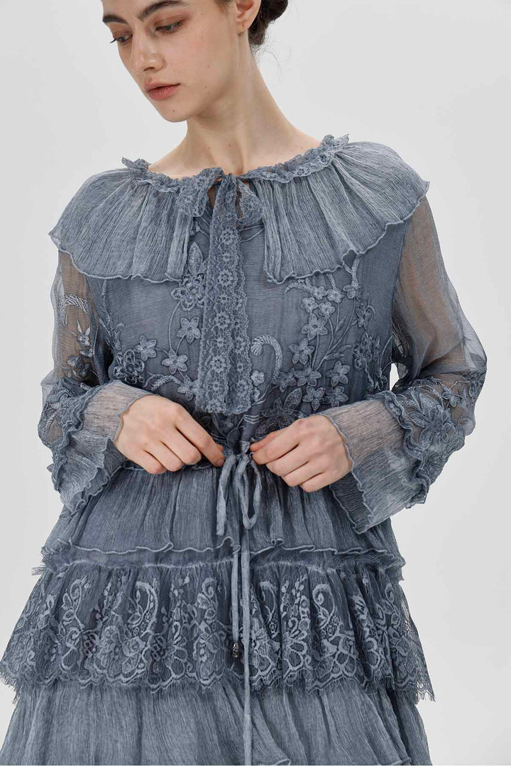 Celestine Spitzenkleid Nebelblau