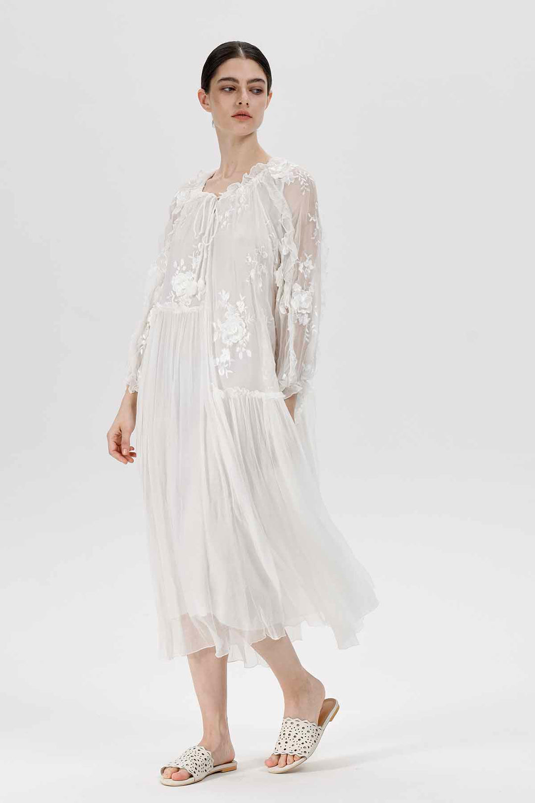 Vestido bordado Rosia Bloom
