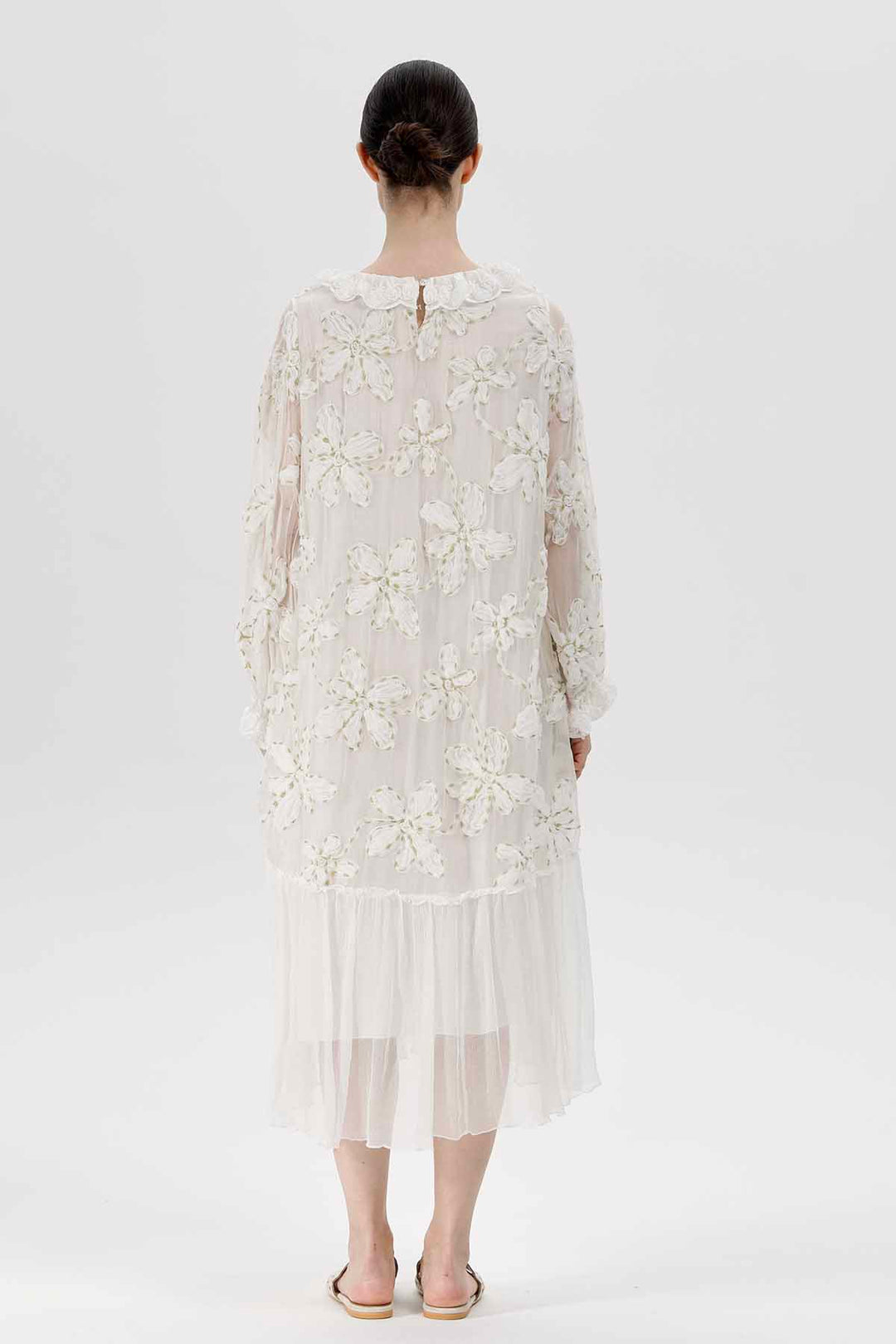 Sienne besticktes Kleid