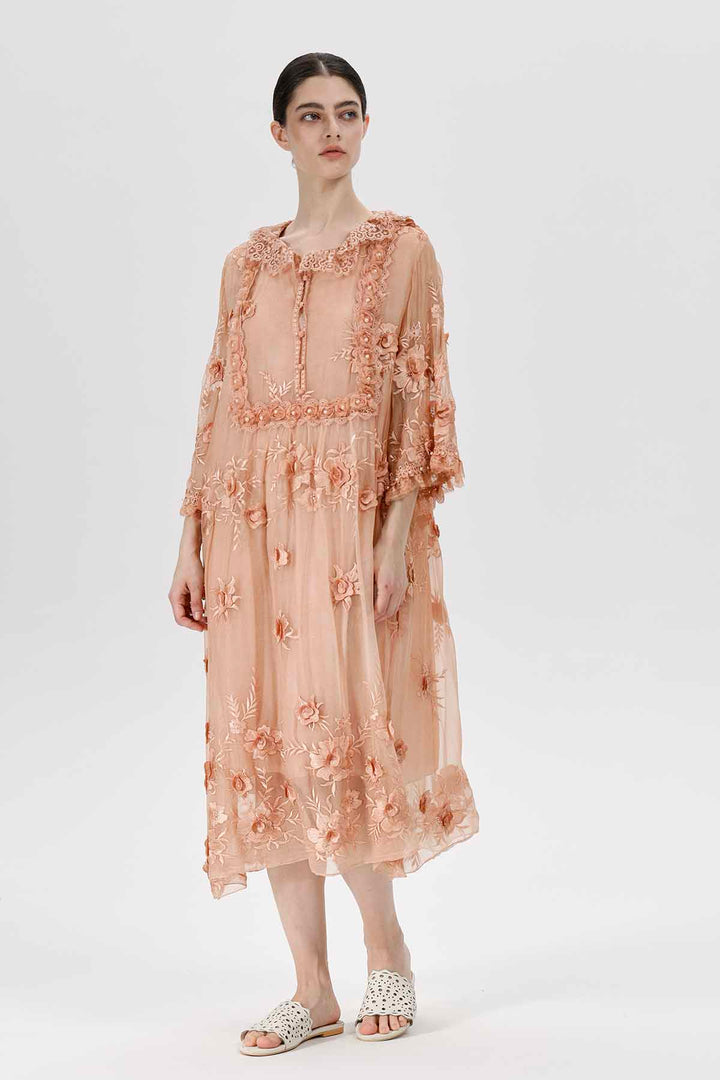 Anaya besticktes Kleid