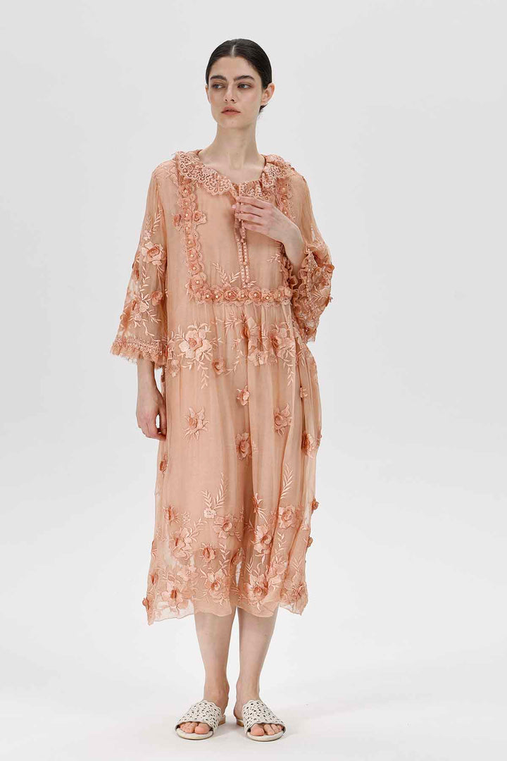 Anaya besticktes Kleid
