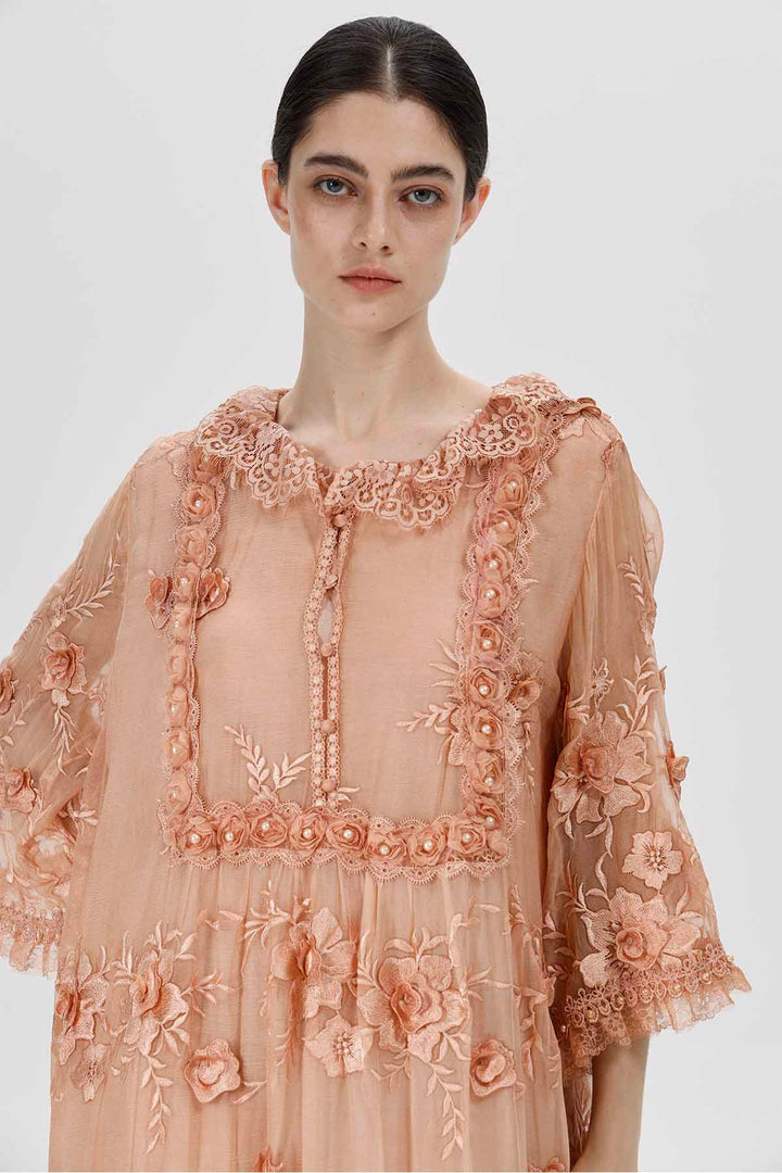 Anaya besticktes Kleid