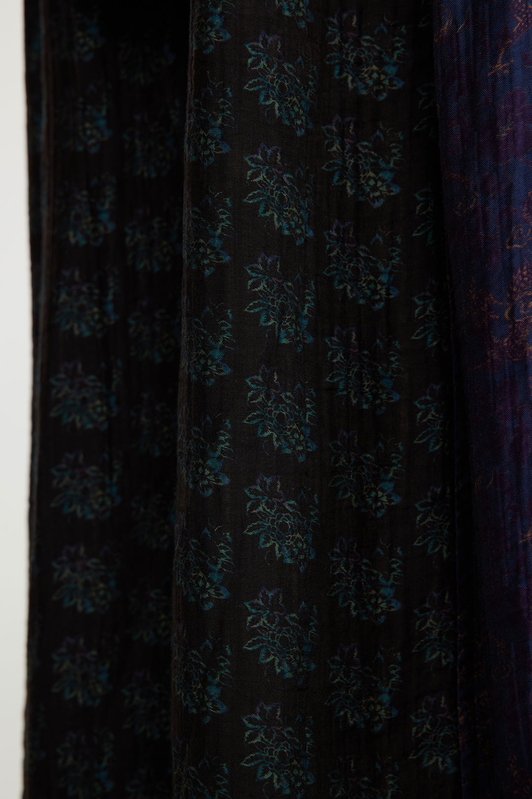 Robe longue patchwork vintage brodée fabriquée à la main