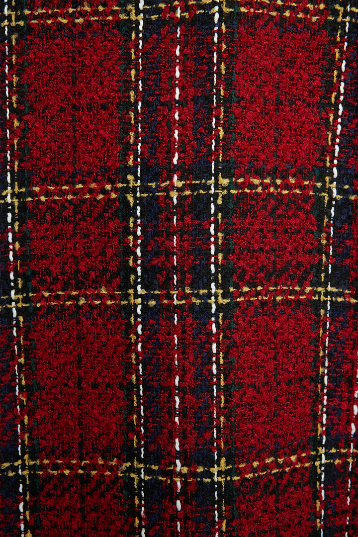 Casaco de lã grade bordado