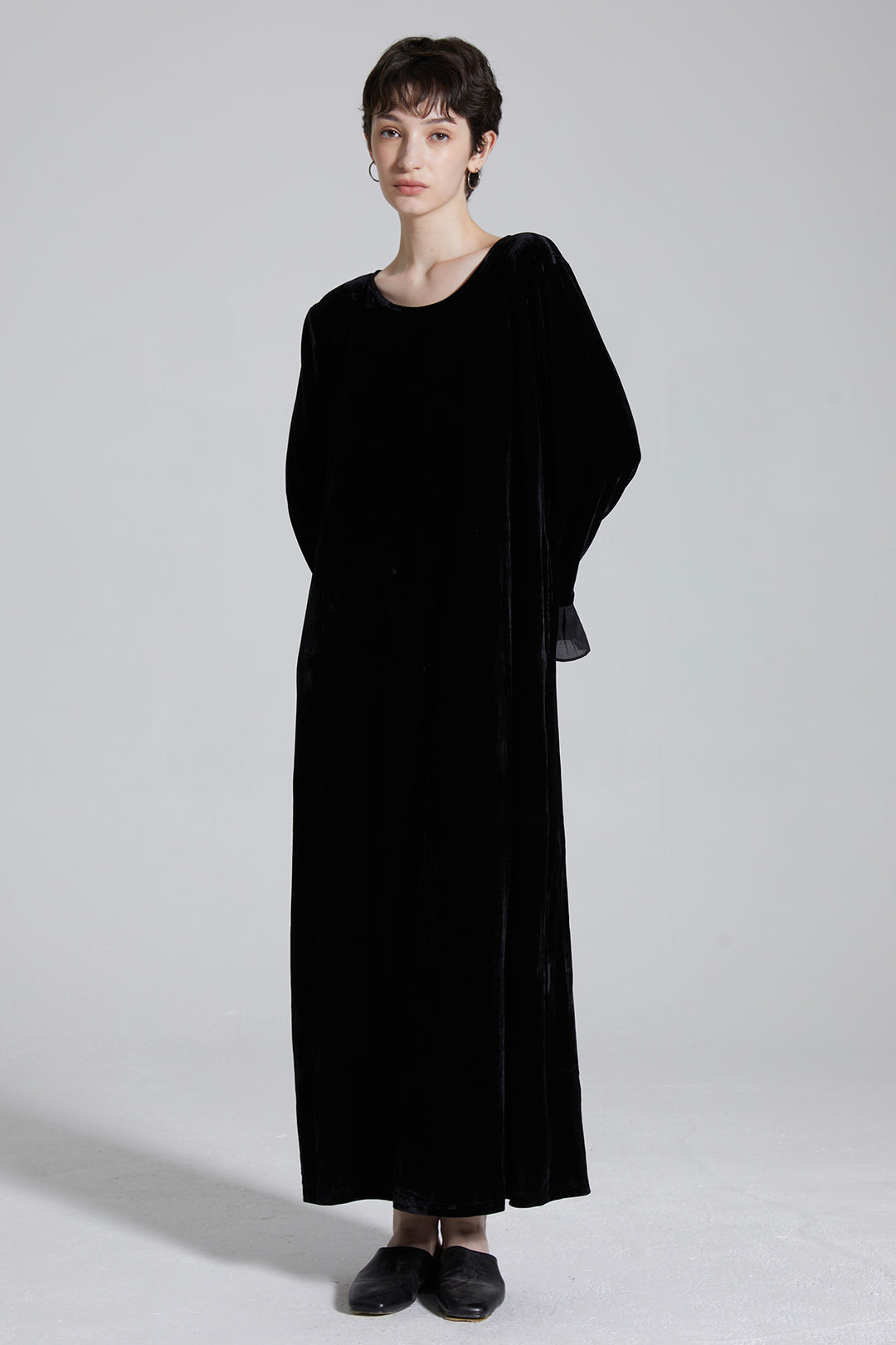 Alesa Velvet Maxi Dress