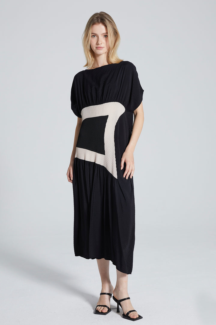 Elsa Pleated Sleeveless Maxi Dress