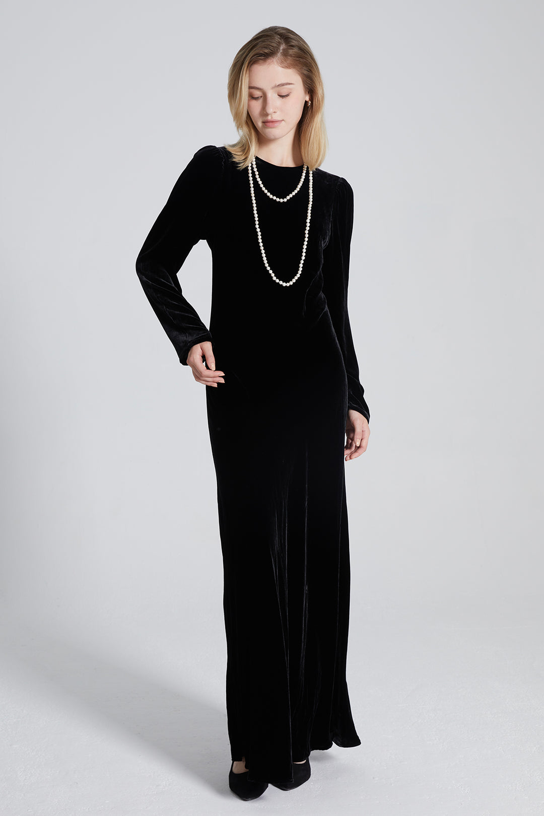 Kelsey Long Sleeve Velvet Dress