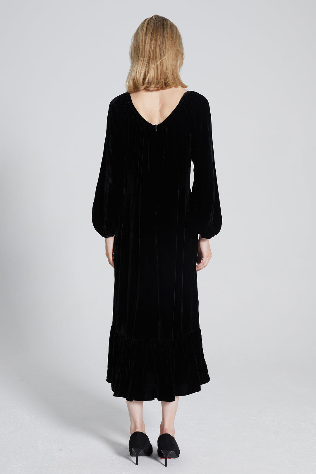 Klea Elegant Velvet Dress