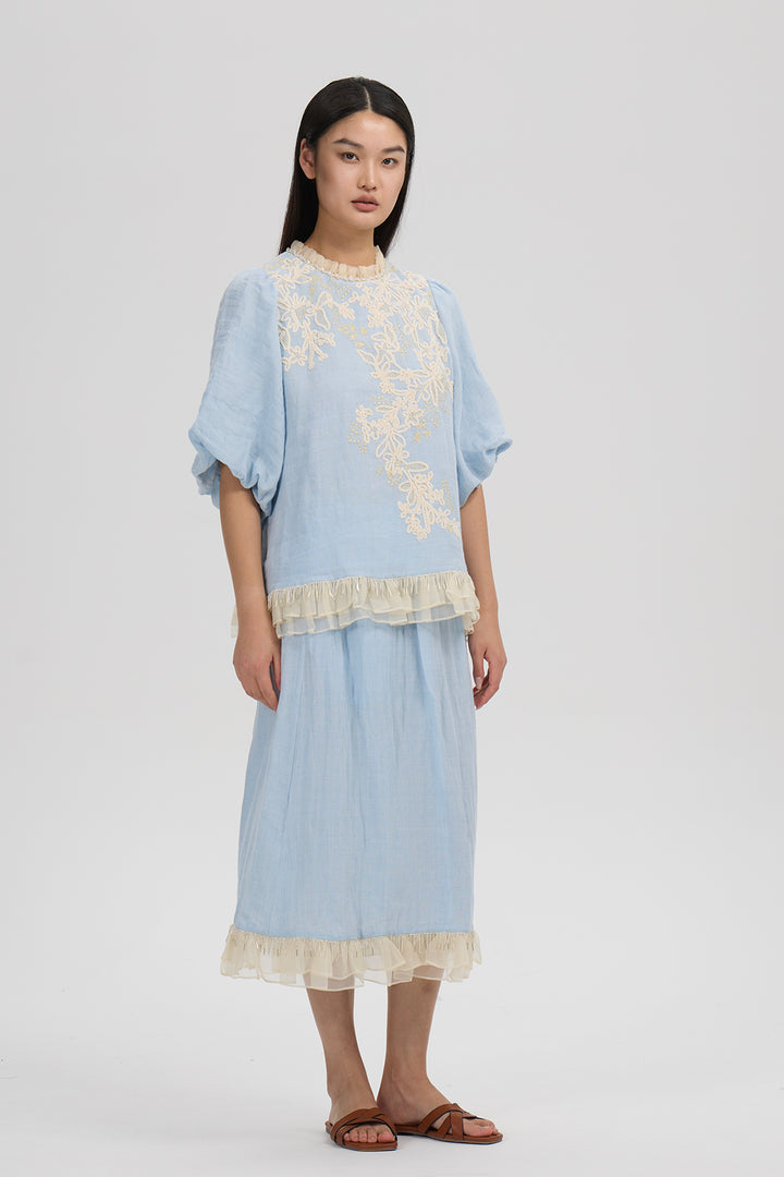 Ismera Embroidered Set