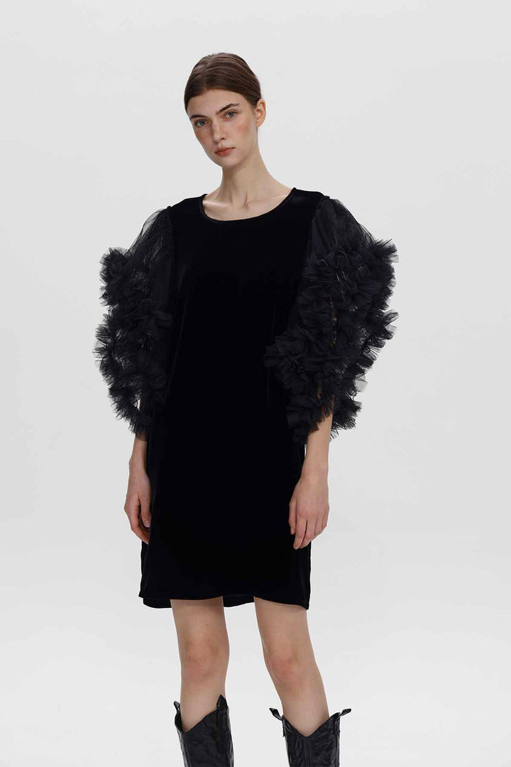 Mini-robe en velours à manches en tulle à volants Violetta