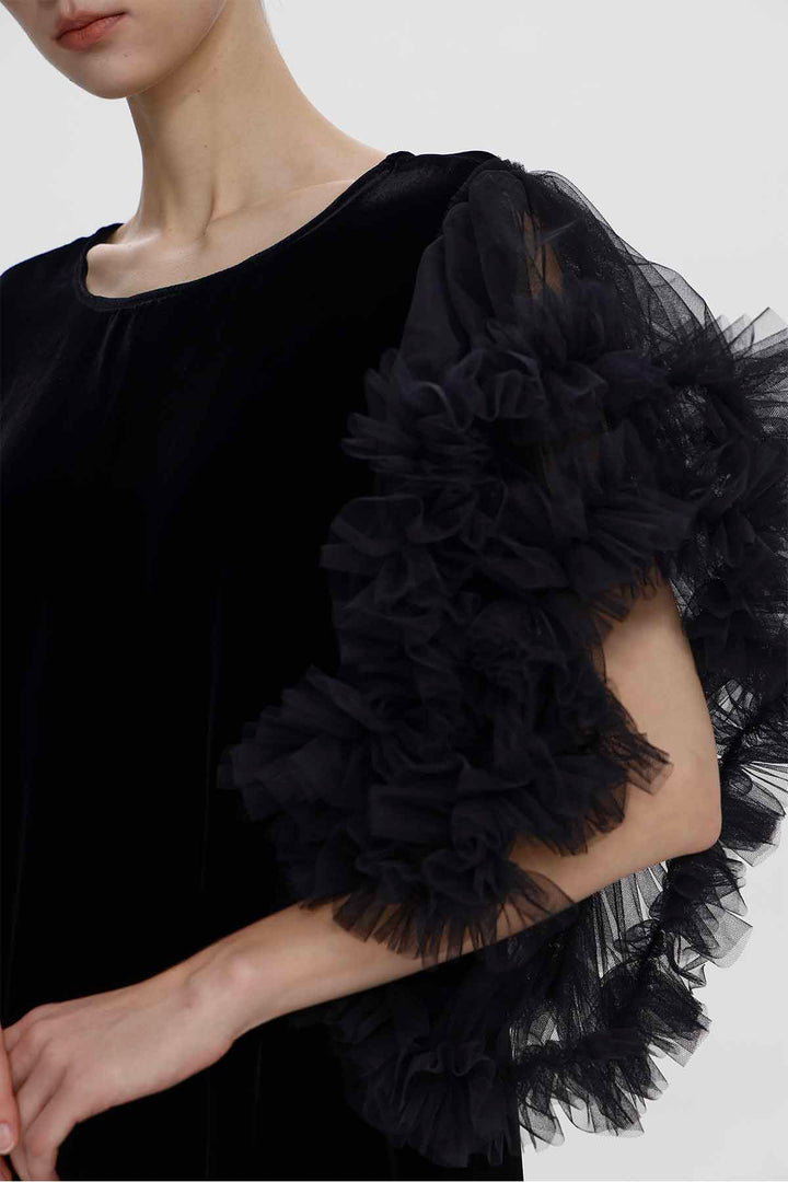 Mini-robe en velours à manches en tulle à volants Violetta