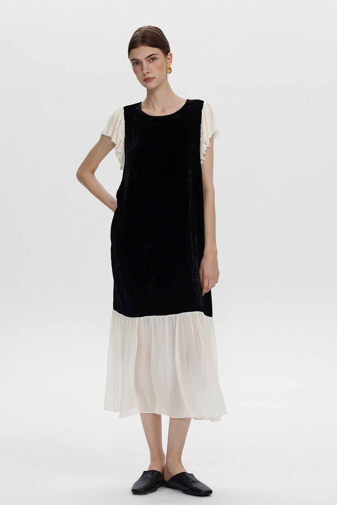 Lavinia Samtkleid mit Kontrastrüschen